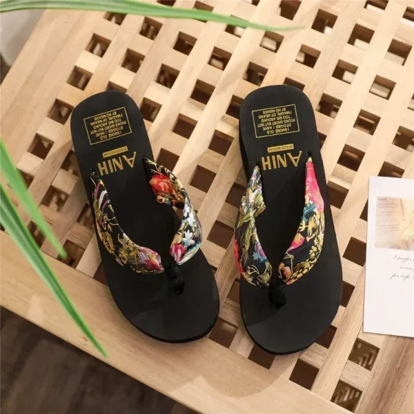 2025 Fashion Women Flip Flops Summer Beach Platform Slippers Casual Outside Wedges Sandals Summer Women Shoes - Image 6