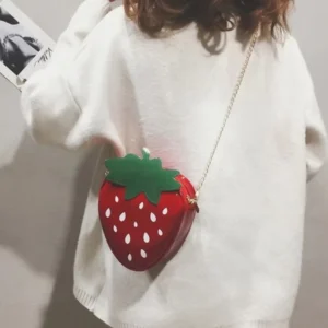 Women's Strawberrie Shape Crossbody Bag Patent Leather Summer Fashion Creative Fruit Chain Shoulder Bag for Girls